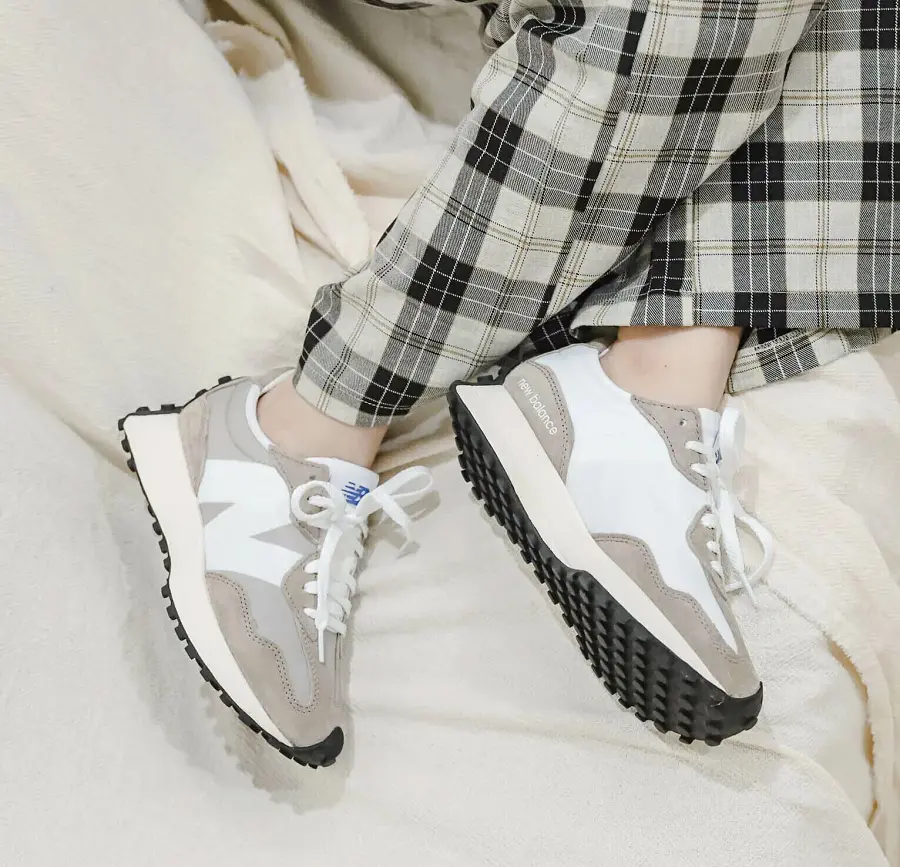Alternative view of Giày New Balance 327 'Mushroom' MS327LH1