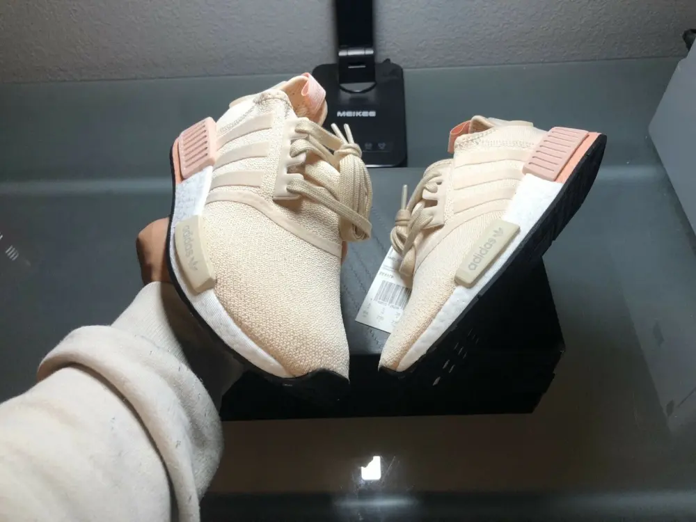 Giày Adidas NMD R1 'Linen Vapour Pink' EE5179 - Ảnh 4