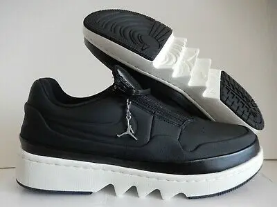 Alternative view of Giày Nike Wmns Air Jordan 1 Jester XX Low 'Black' AV4050-001