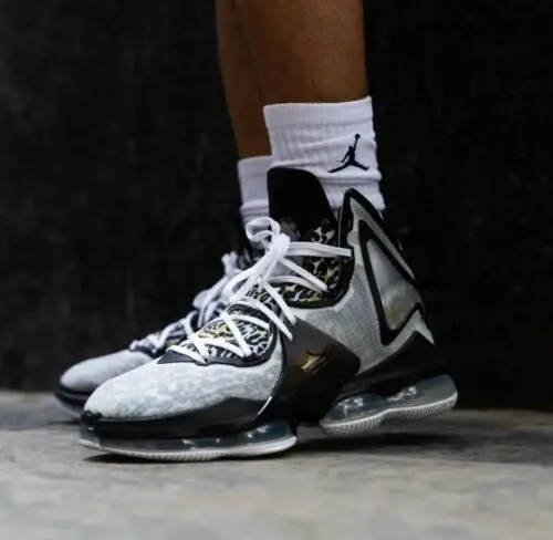 Giày Nike LeBron XIX 'Royalty' CZ0203-100 - Ảnh 6