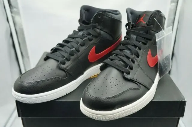 Alternative view of Giày Nike Air Jordan 1 Retro High 'Rare Air' 332550-012