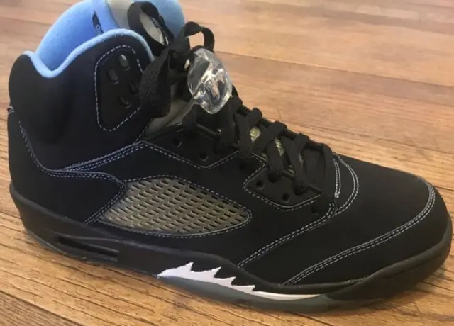 Alternative view of Giày Nike Air Jordan 5 Retro LS 'UNC' 314259-041