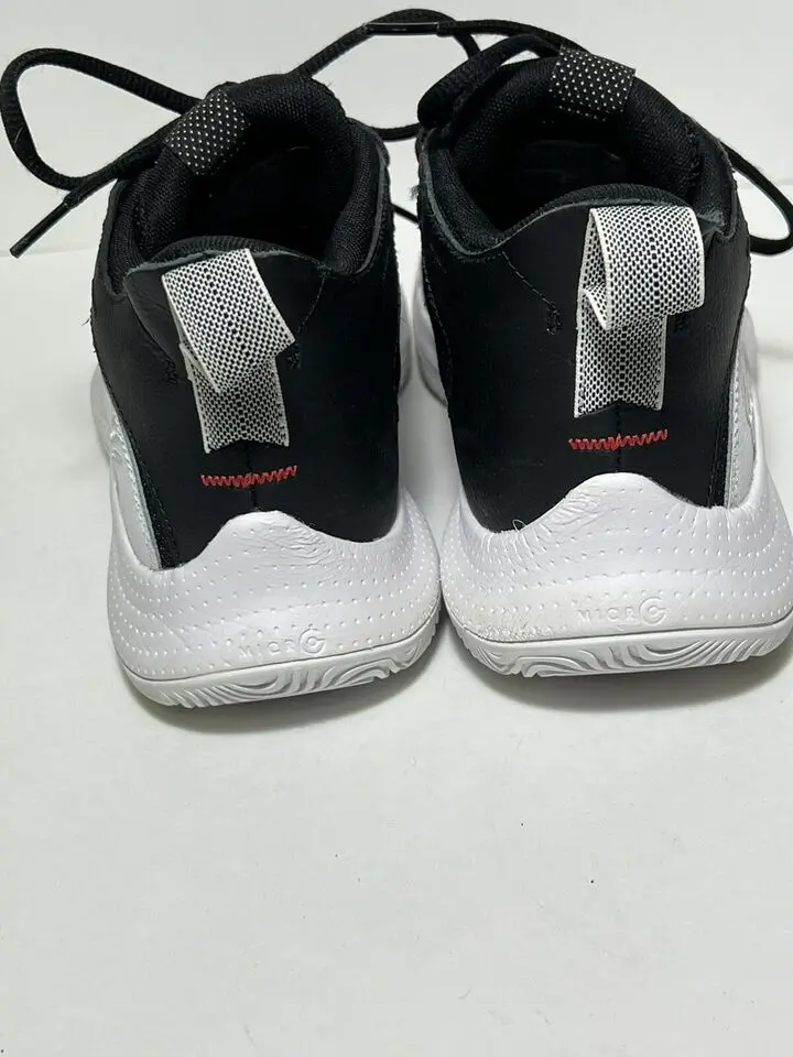 Alternative view of Giày Under Armour 3Z5 'Black White' 3023087-006