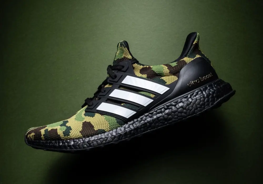 Giày BAPE x Adidas Ultraboost 4.0 'Super Bowl' 2019 F35097 - Ảnh 4