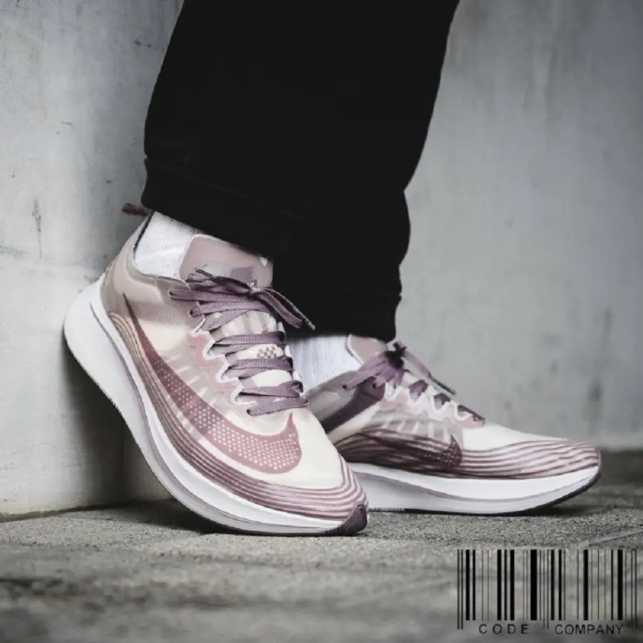 Alternative view of Giày Nike Zoom Fly Chicago 'Taupe Grey' AA3172-200