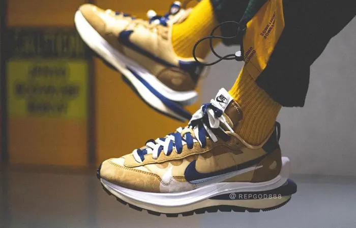 Giày Nike Sacai x VaporWaffle 'Sesame Blue Void' DD1875-200 - Ảnh 3