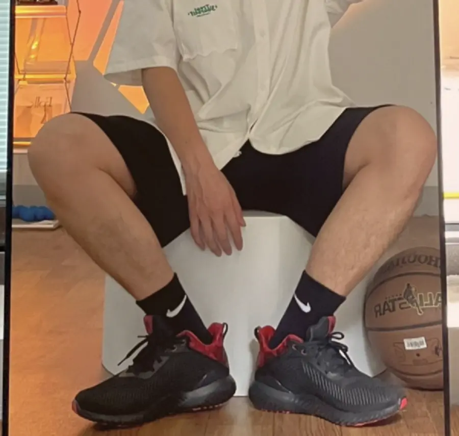 Alternative view of Giày Adidas Alphabounce EK ‘Chinese New Year’ GZ6079