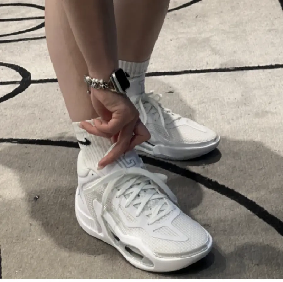 Alternative view of Giày Nike Air Jordan Tatum 1 PF ‘Pure Money’ FQ1304-100