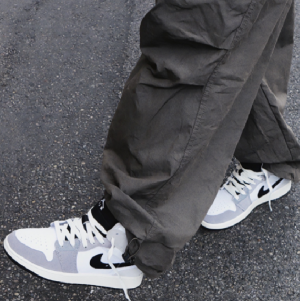 Alternative view of Giày Nike Air Jordan 1 Mid SE Craft ‘Cement Grey’ DZ4136-002