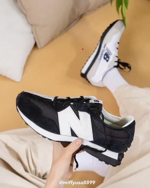 Giày New Balance 327 Big Kid 'Collective Black' GS327BW1 - Ảnh 3