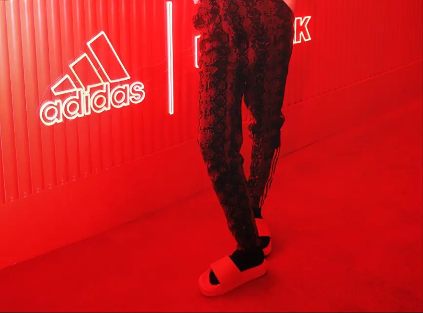 Dép Adidas x Ivy Park Slide Red GX7102 - Ảnh 7