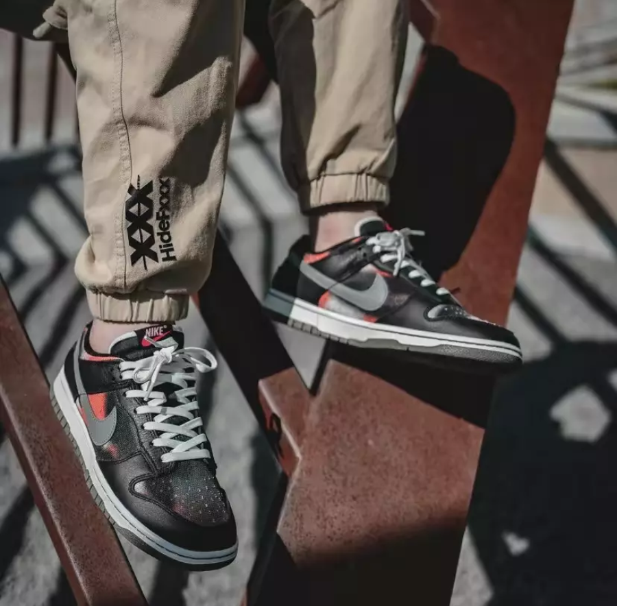 Giày Nike Dunk Low 'Black Graffiti Red' DM0108-001 - Ảnh 2