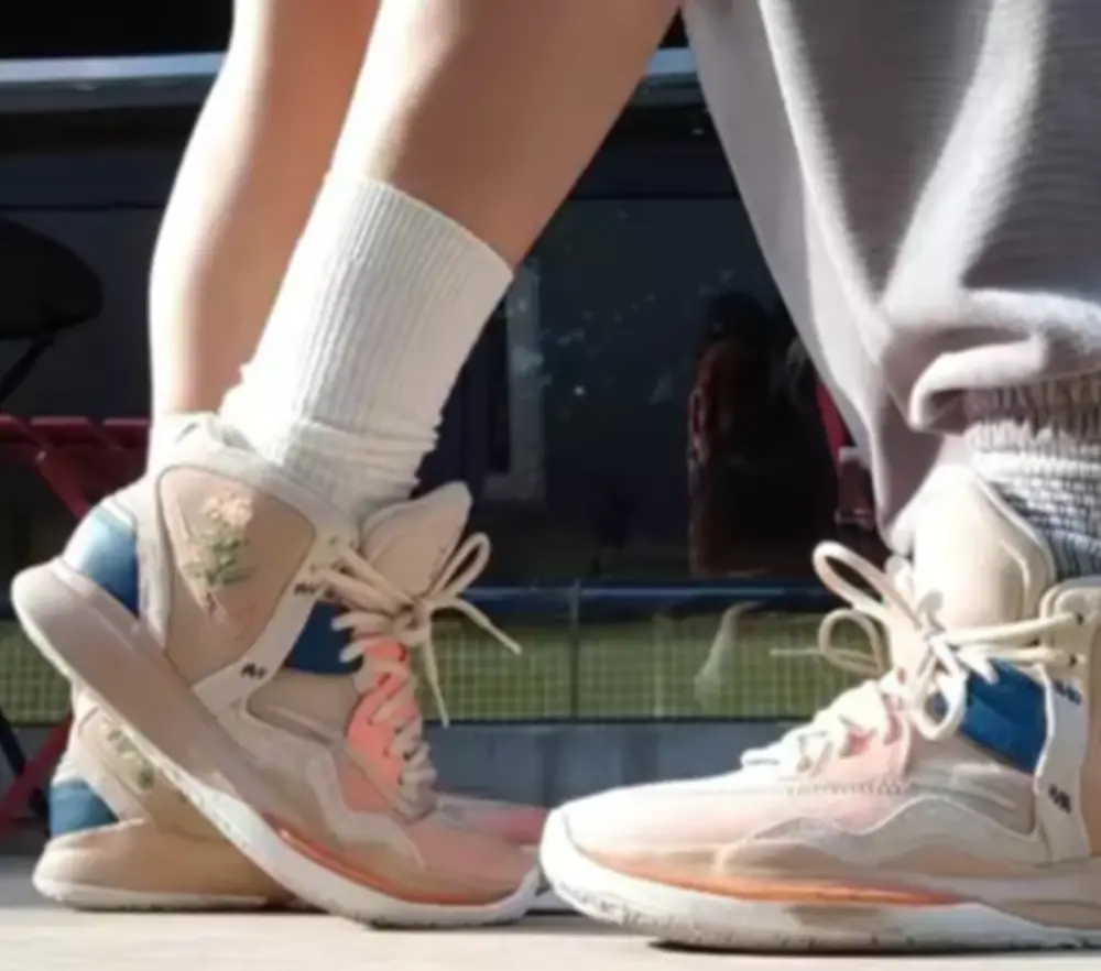 Alternative view of Giày Nike Kyrie 8 Infinity EP 'Floral' DC9134-200