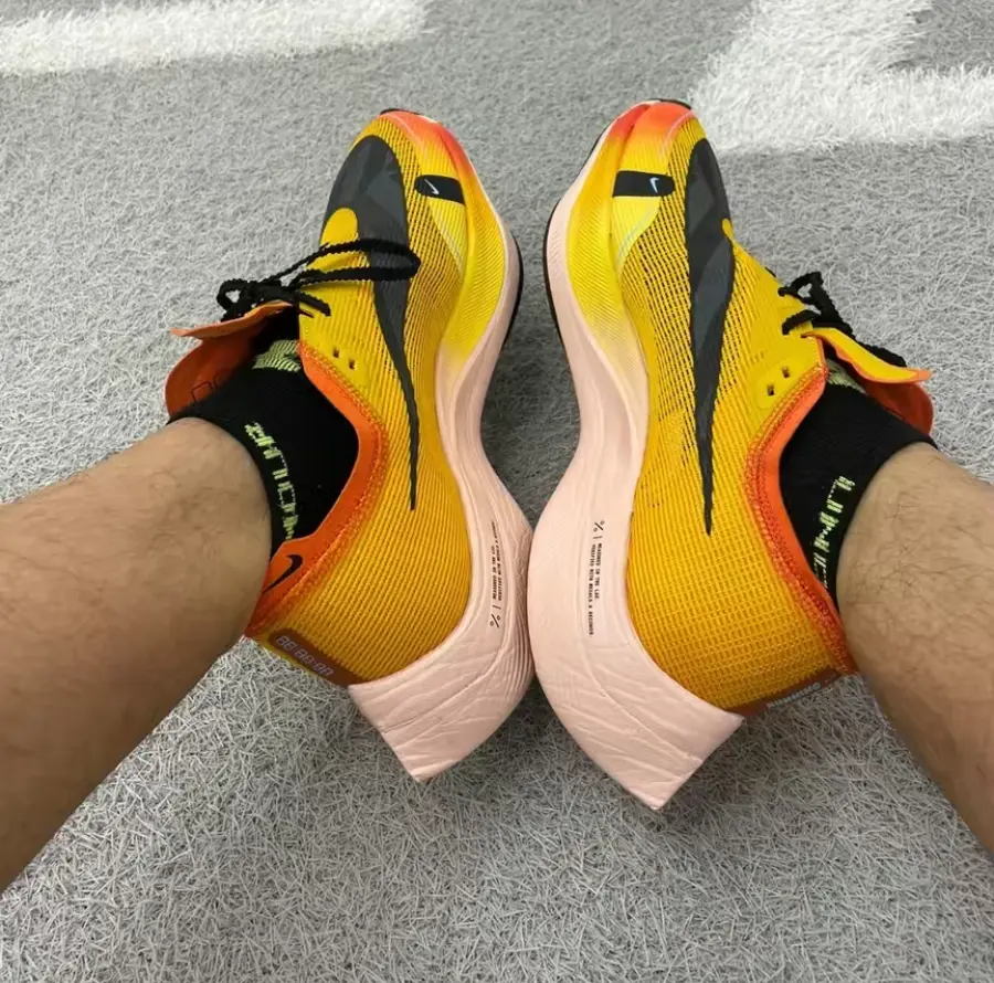 Giày Nike ZoomX Vaporfly Next% 2 'University Gold' DO2408-739 - Ảnh 3