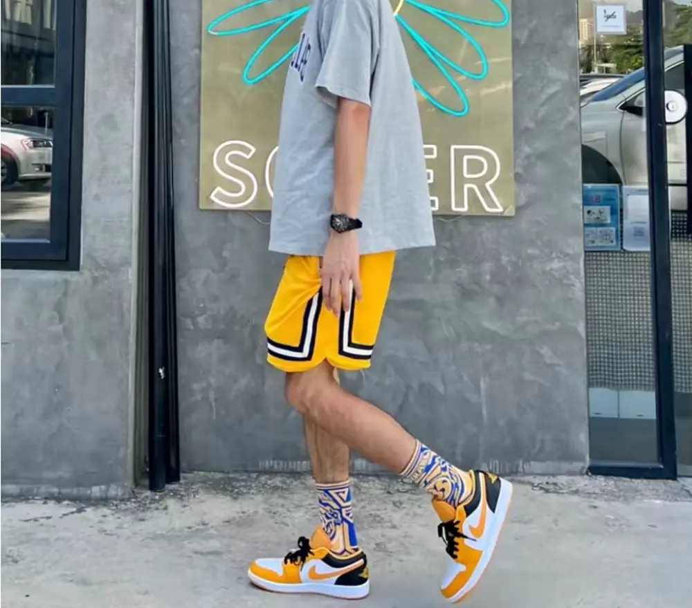 Giày Nike Air Jordan 1 Low 'Taxi' 553558-701 - Ảnh 3