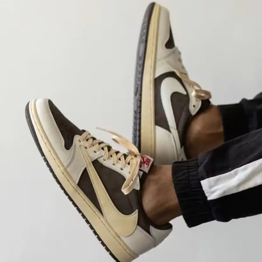 Giày Nike Air Jordan 1 Travis Scott 'Reverse Mocha' DM7866-162 - Ảnh 6
