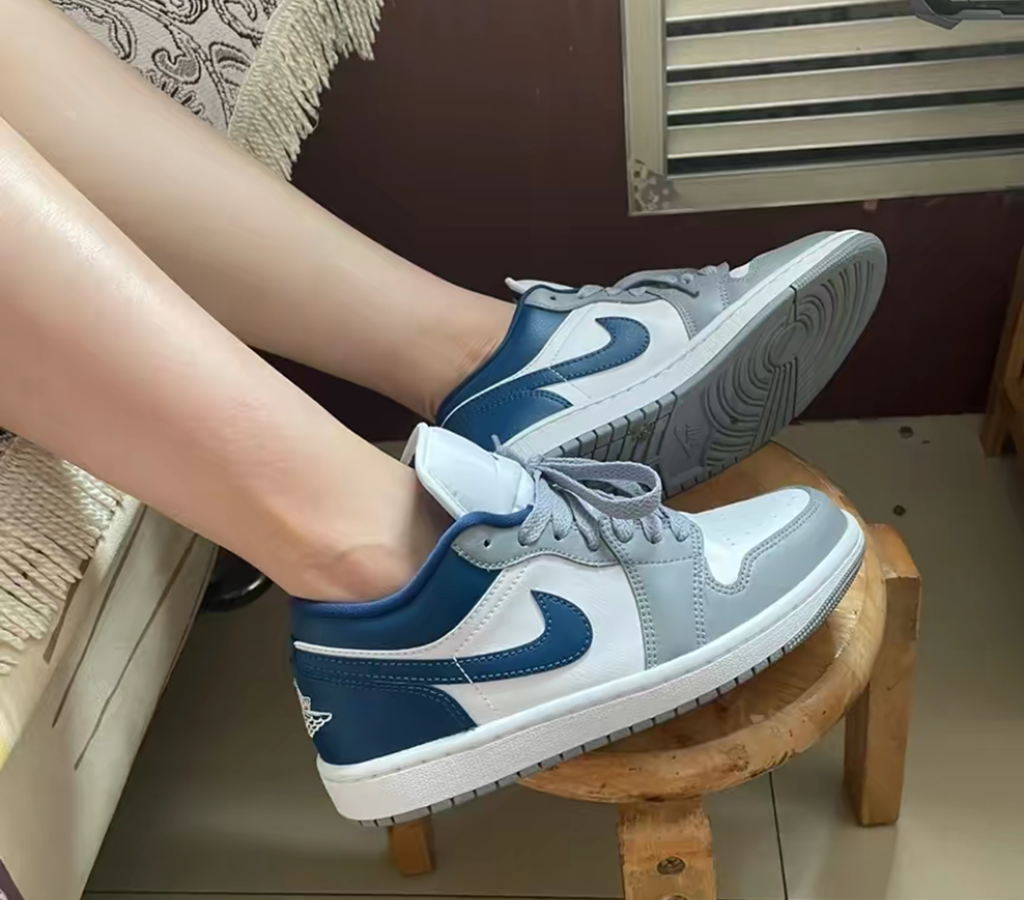 Giày Nike Air Jordan 1 Low 'French Blue' DC0774-042 - Ảnh 3