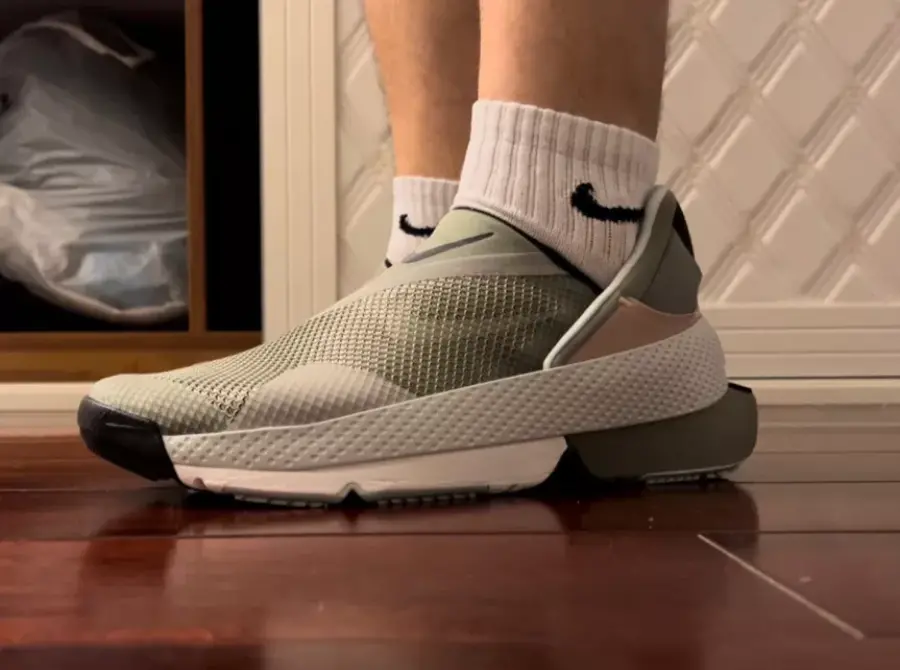 Alternative view of Giày Nike Go FlyEase 'Light Army' CW5883-300