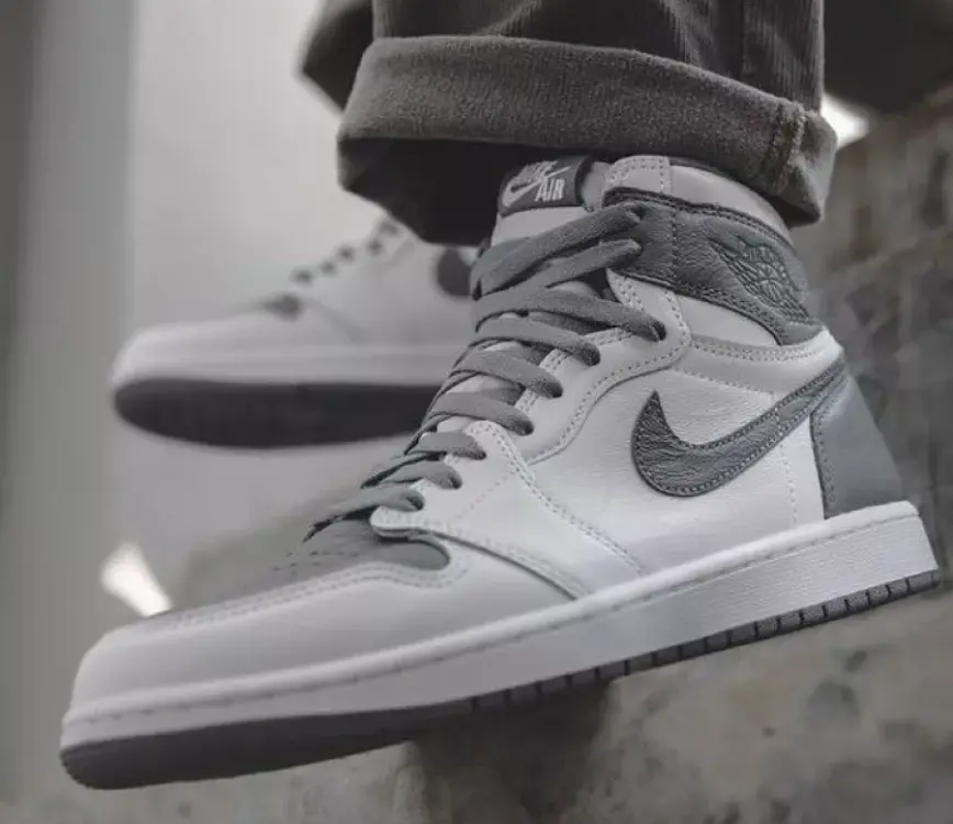 Alternative view of Giày Nike Jordan 1 Retro High OG 'White Stealth' 555088-037