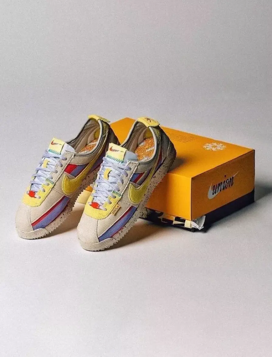 Alternative view of Giày Nike Cortez Union 'Lemon Frost' DR1413-100