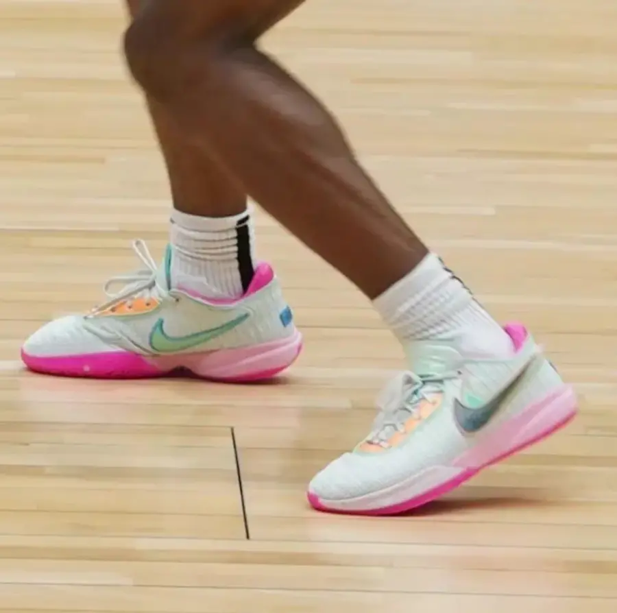 Giày Nike Lebron 20 'White Pink' DJ5423-300 - Ảnh 3