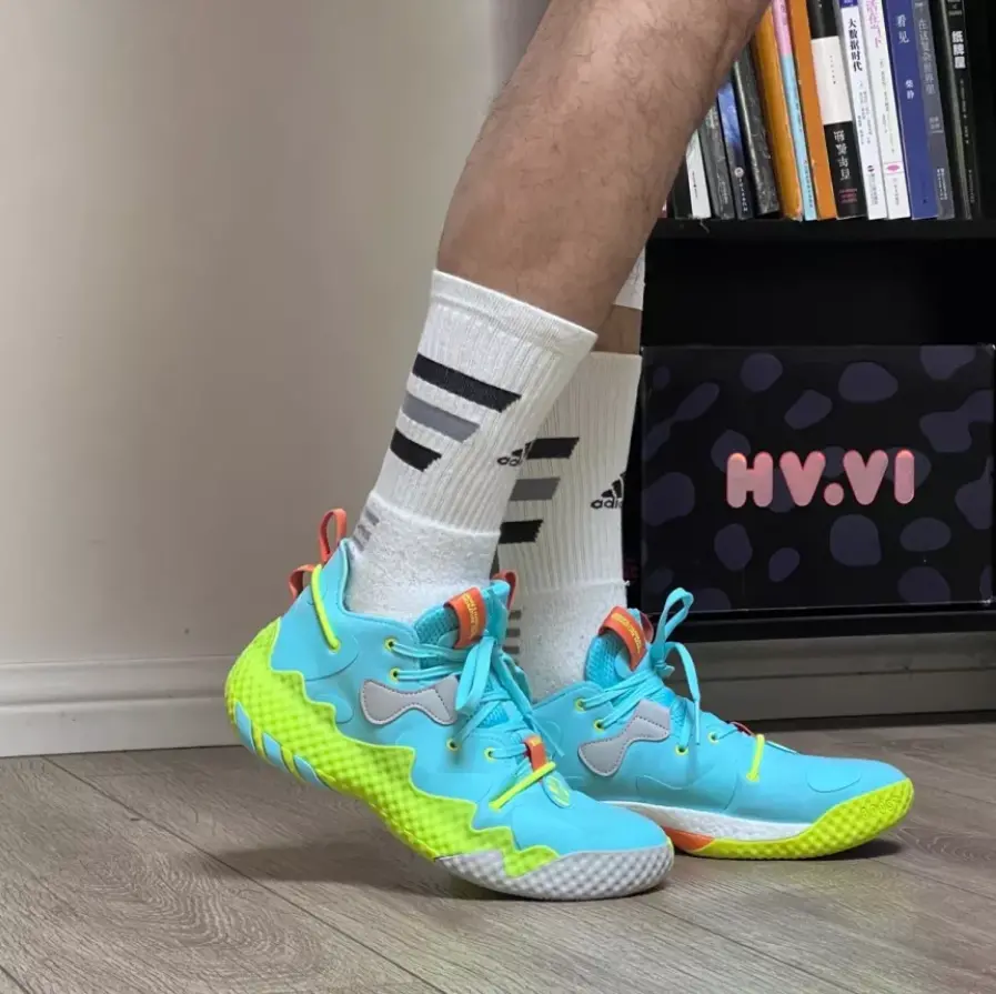 Alternative view of Giày Adidas Harden Vol. 6 'Pulse Aqua Solar Yellow' GV8703
