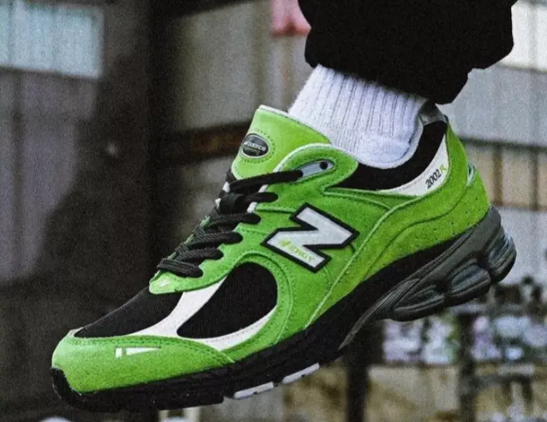 Alternative view of Giày New Balance 2002R 'Green' M2002RGZ