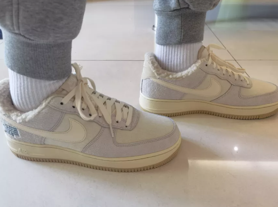 Giày Nike Air Force 1 Low '07 LV8 Sherpa Photon Dust DO7195-025 - Ảnh 5