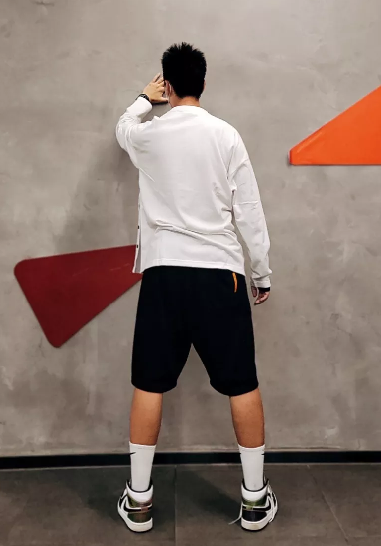 Giày Nike Air Jordan 1 Mid SE 'Heat Reactive Color Change' DM7802-100 - Ảnh 4