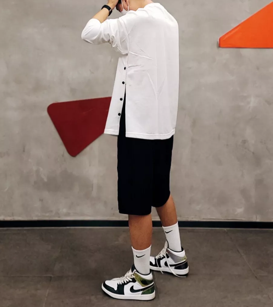 Giày Nike Air Jordan 1 Mid SE 'Heat Reactive Color Change' DM7802-100 - Ảnh 3