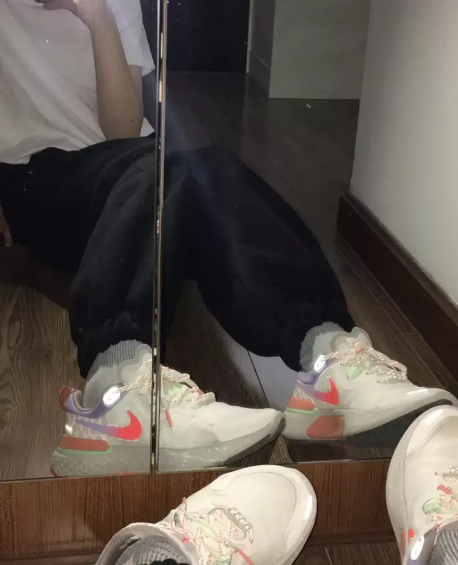 Giày Nike Wmns React Miler 'Sail Hyper Crimson' DC2112-181 - Ảnh 5