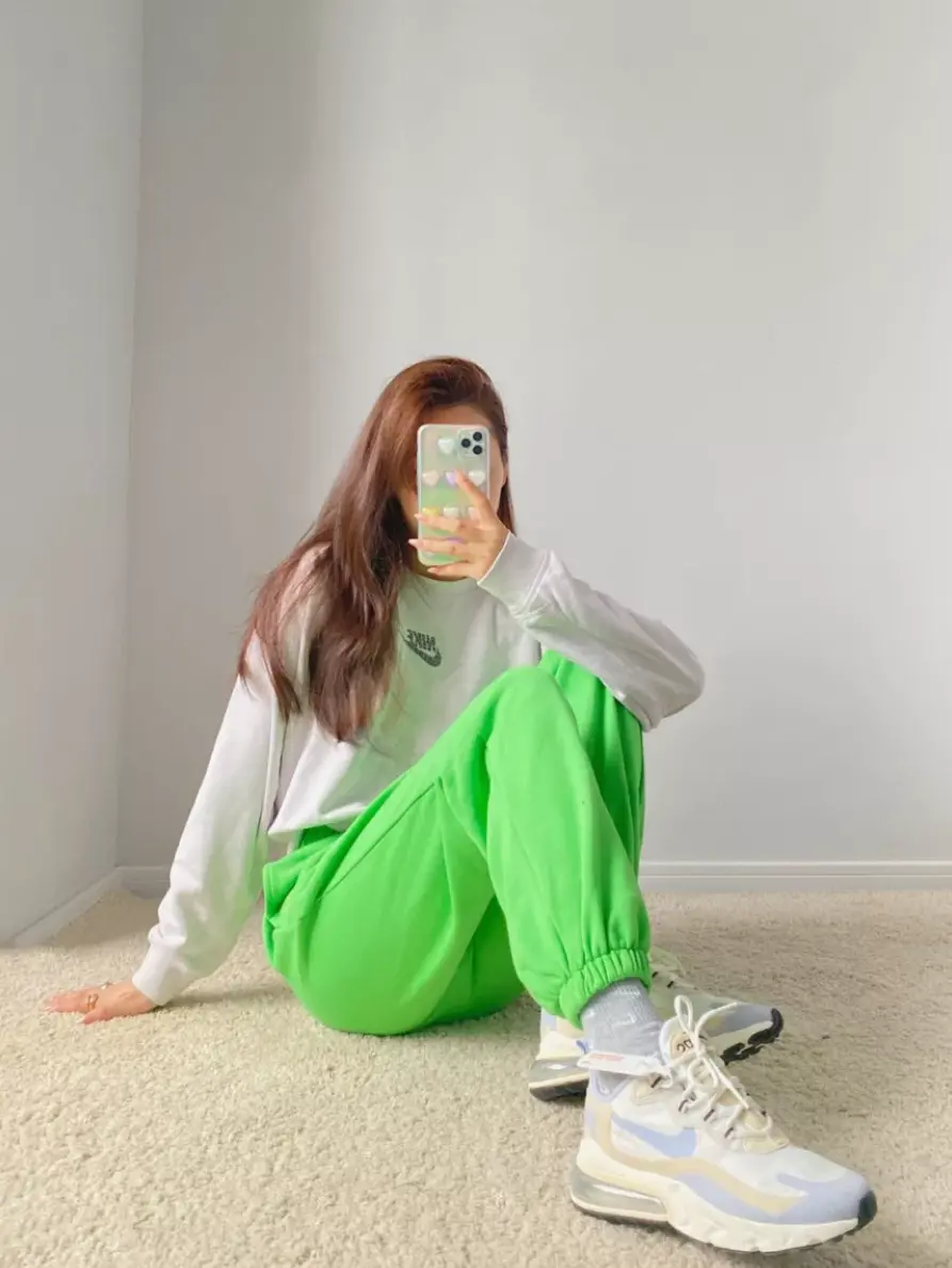 Giày Nike Wmns Air Max 270 React 'White Fossil' CT1287-100 - Ảnh 4