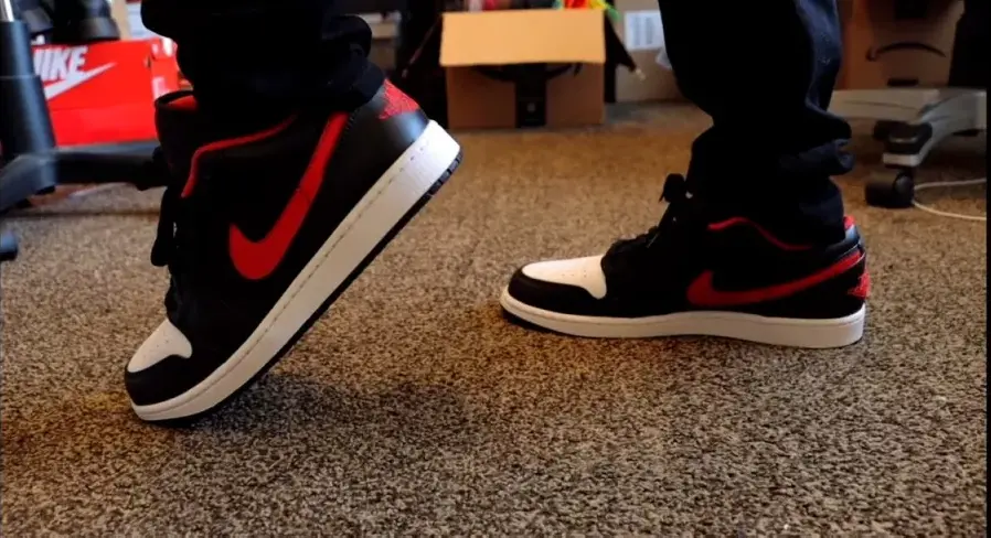 Giày Nike Air Jordan 1 Low 'White Toe' 553558-063 - Ảnh 6