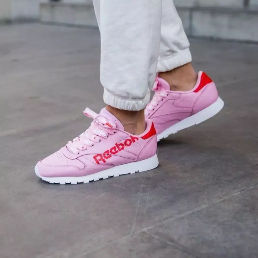 Alternative view of Giày Reebok Wmns Classic Leather 'Charming Pink' DV3831