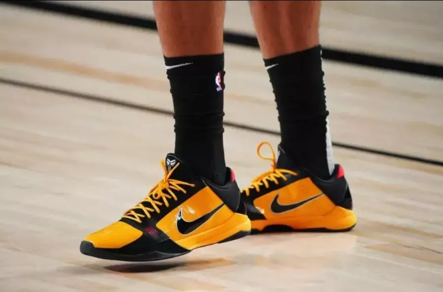 Alternative view of Giày Nike Zoom Kobe 5 Protro ‘Bruce Lee’ CD4991-700