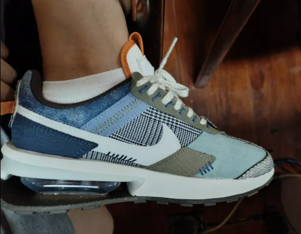 Alternative view of Giày Nike Wmns Air Max Pre-Day 'Voodoo Doll' DR0973-400