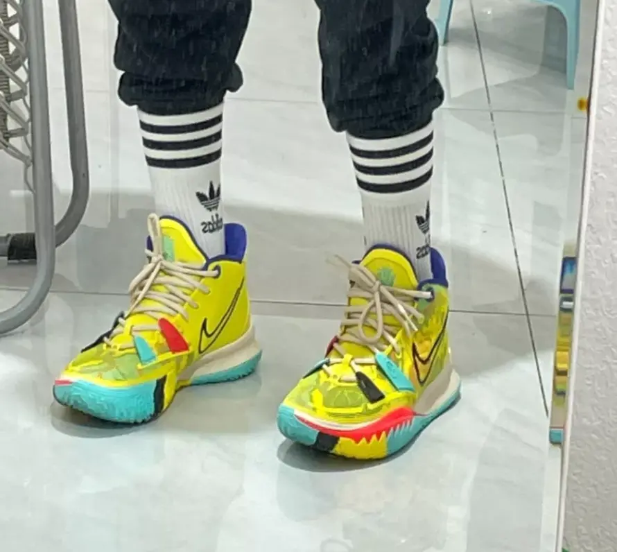 Giày Nike Kyrie 7 EP '1 World 1 People' CQ9327-700 - Ảnh 7