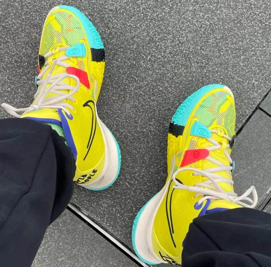 Giày Nike Kyrie 7 EP '1 World 1 People' CQ9327-700 - Ảnh 8