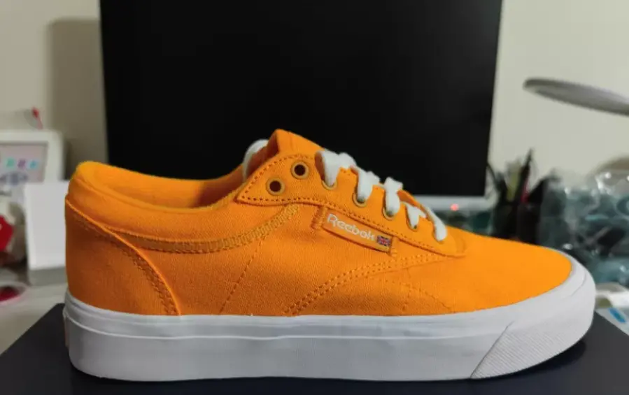 Alternative view of Giày Reebok Club C Coast Shoes 'Yellow' GW0255