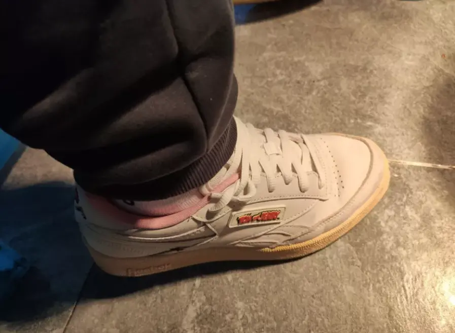 Giày Reebok Tom & Jerry x Club C 'Tom' FW4681 - Ảnh 4