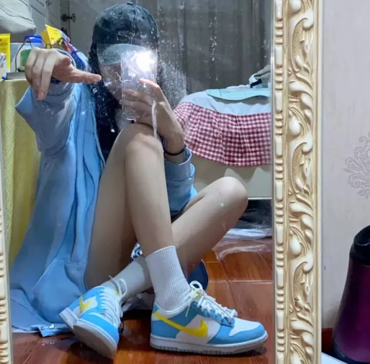 Alternative view of Giày Nike Dunk Low 'Homer Simpson' DX3382-400
