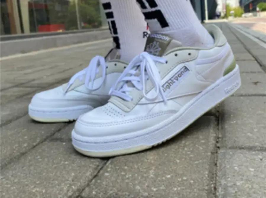 Alternative view of Giày Reebok Club C 85 'White Sand Stone Khaki' FY3016
