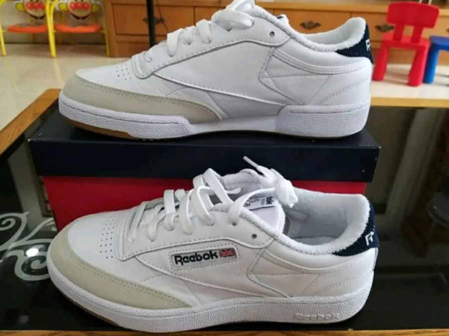 Giày Reebok Club C 85 'White Navy' FW7741 - Ảnh 2