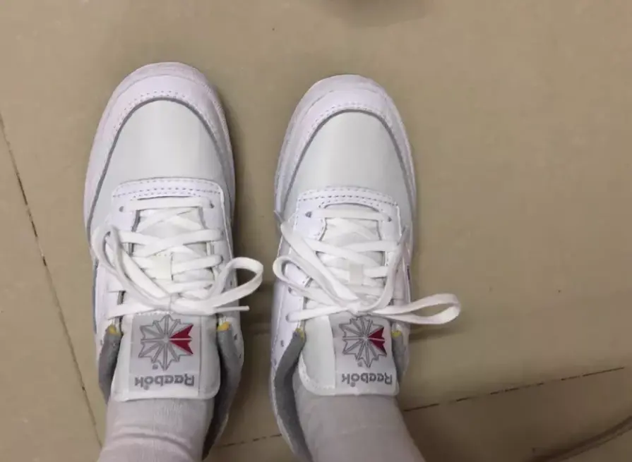 Alternative view of Giày Reebok Club C 85 'White Grey' GX5418