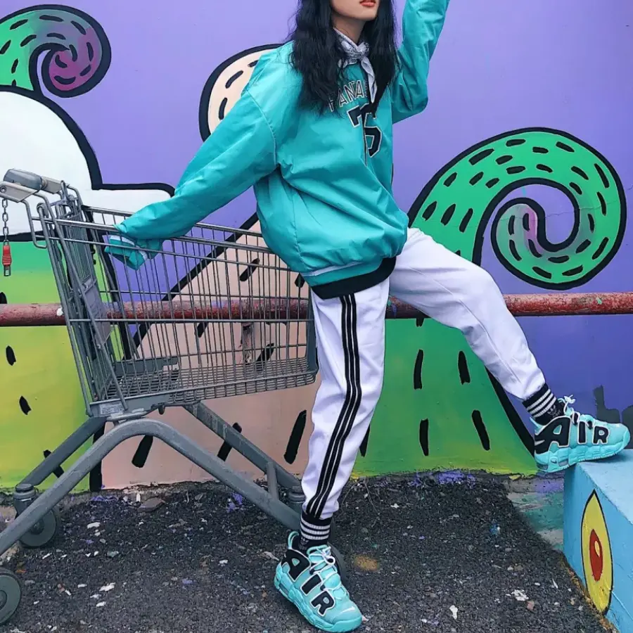 Alternative view of Giày Nike Air More Uptempo GS 'Light Aqua' 415082-403