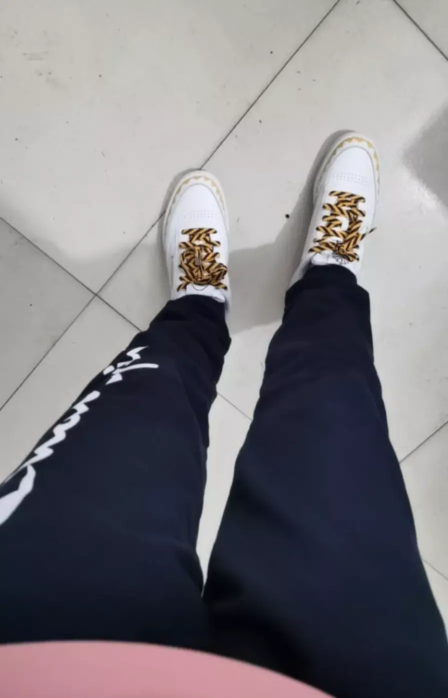 Alternative view of Giày Reebok Sanrio x Club C 85 'Gudetama' EH3050