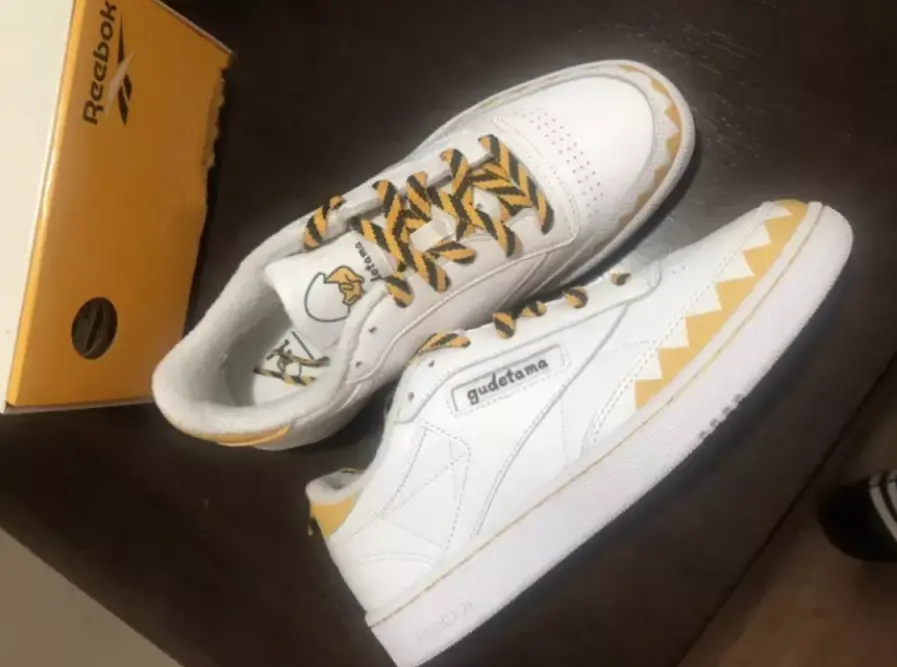 Giày Reebok Sanrio x Club C 85 'Gudetama' EH3050 - Ảnh 4
