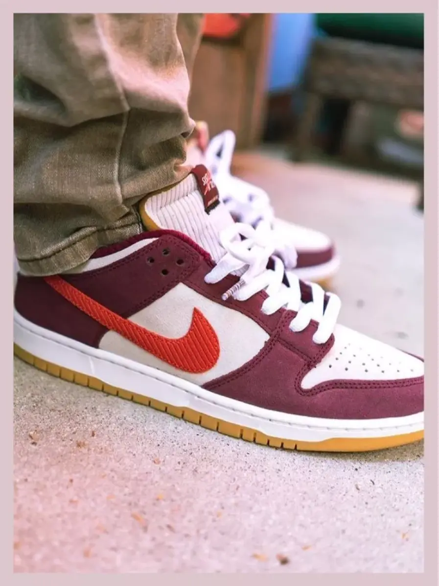 Giày Nike SB Dunk Low 'Skate Like a Girl' DX4589-600 - Ảnh 3