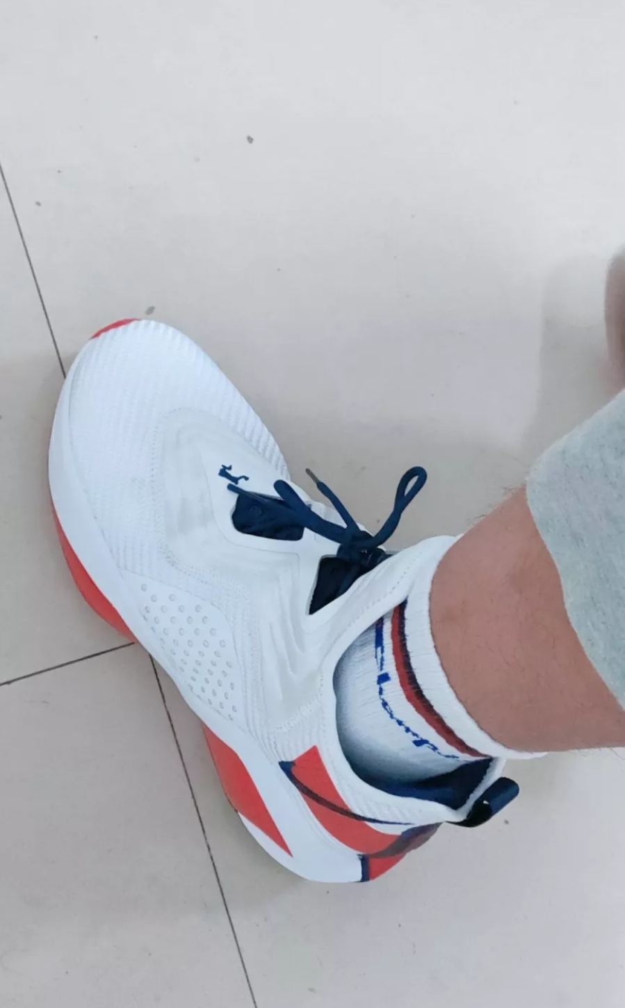 Giày Nike LeBron Solder 14 'White Red' CN8689-100 - Ảnh 3