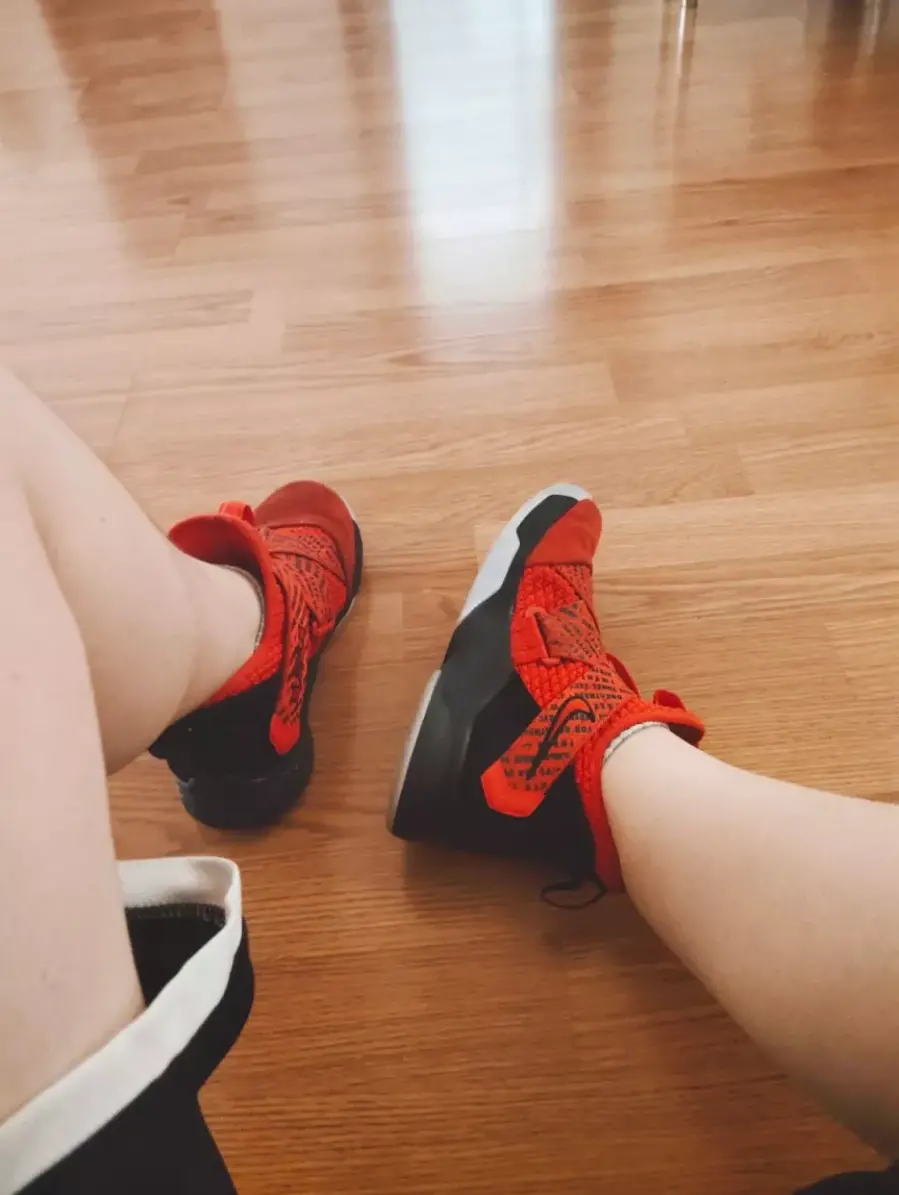 Alternative view of Giày Nike LeBron Soldier XII 'University Red Black' AA1352-660
